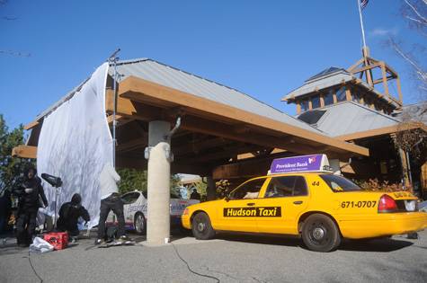 taxi front entrance